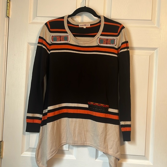 Altar’d State sweater - Picture 1 of 3